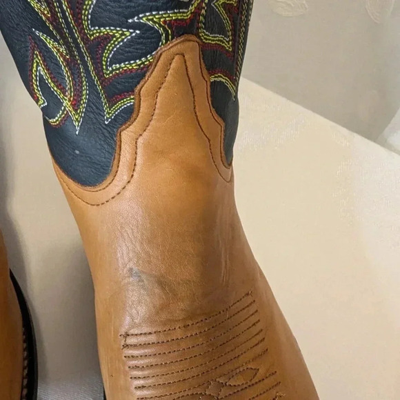 Tony Lama Vintage Leather Cowboy Boots, Tan/Black, Size 9 - Picture 3 of 12